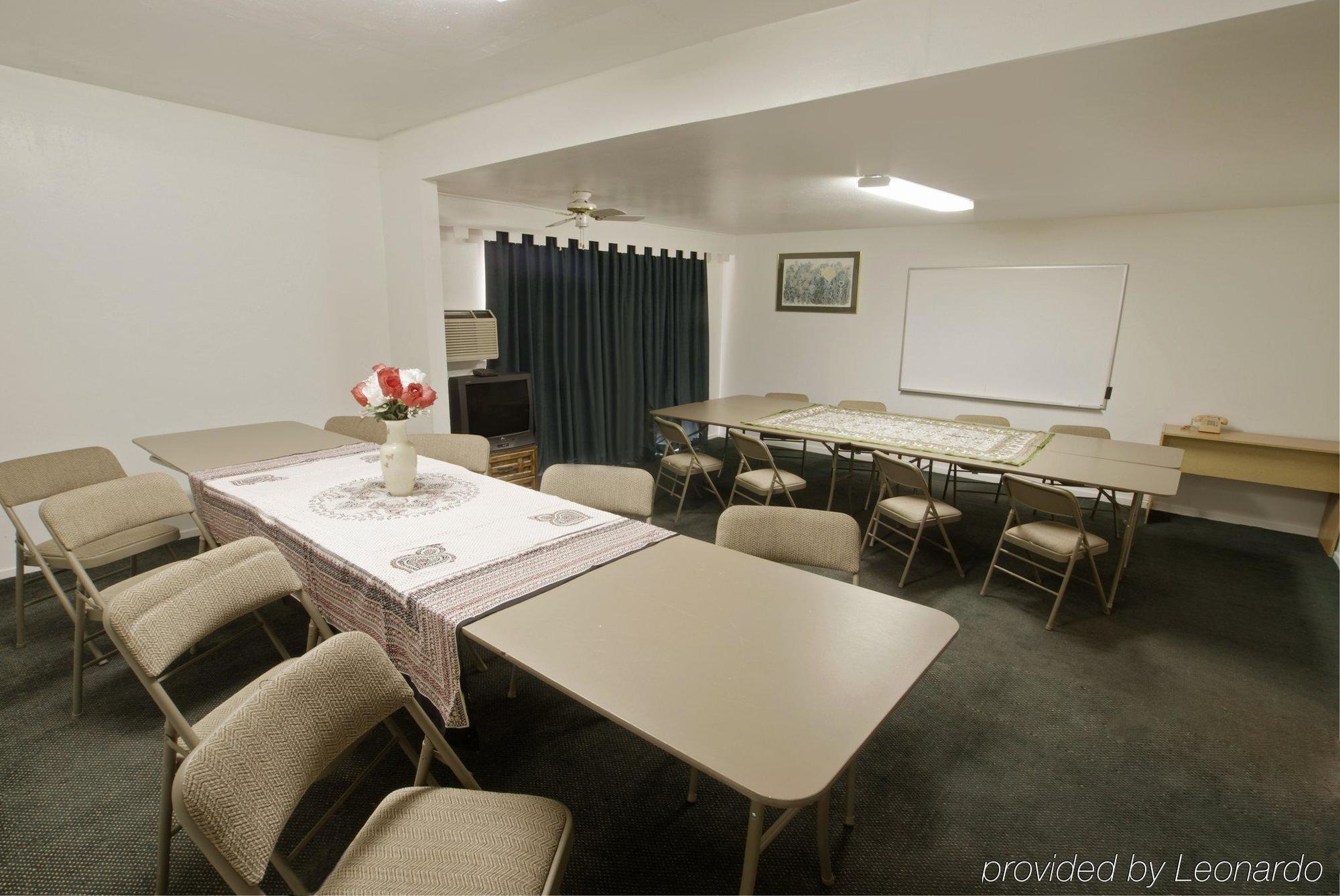 Menifee Inn Facilities photo