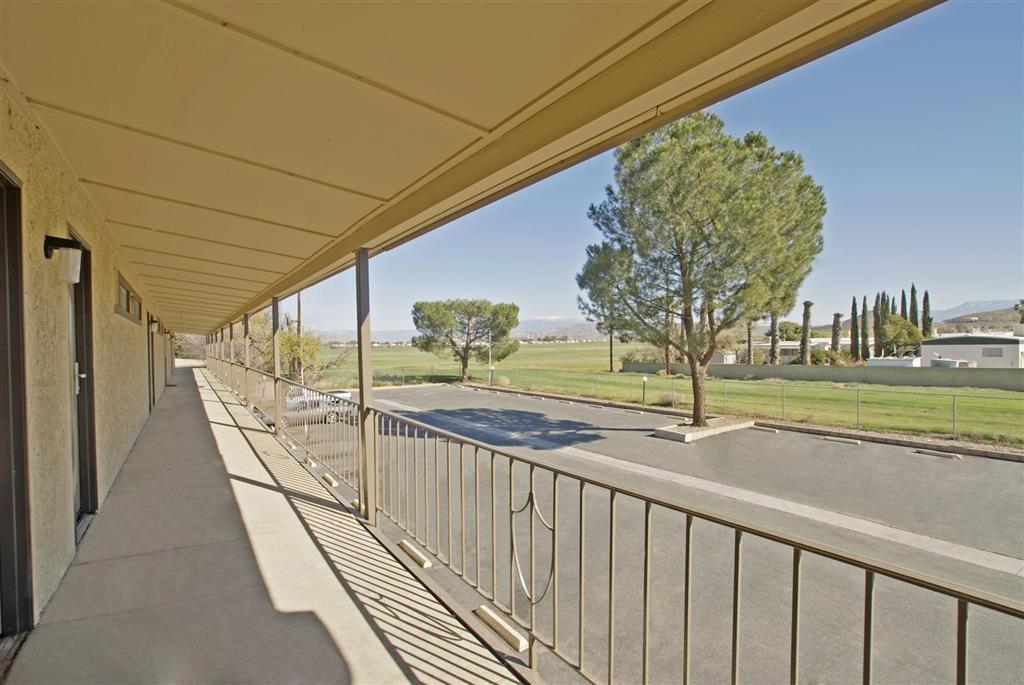 Menifee Inn Exterior photo