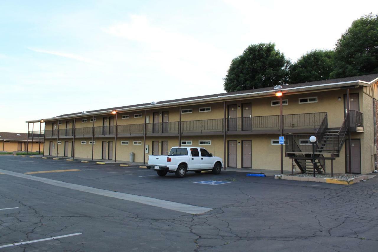 Menifee Inn Exterior photo